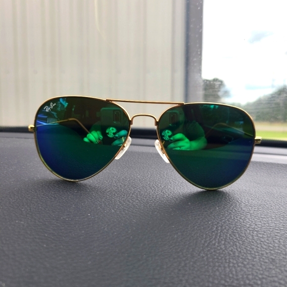 Ray-Ban Accessories - Ray-Ban Aviator Sunglasses